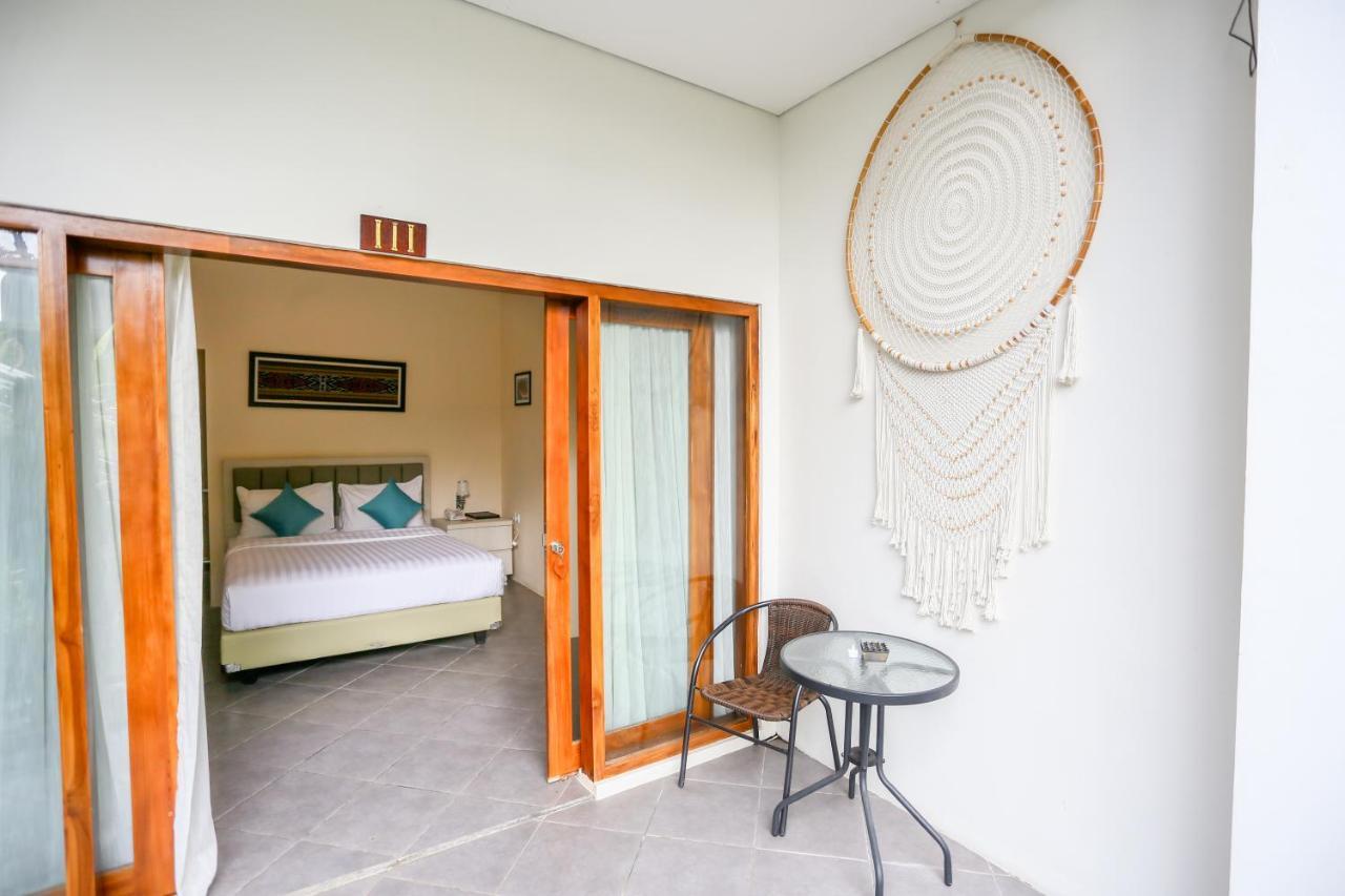 La Cecile Hotel & Cafe Komodo ลาบวนบาโจ ภายนอก รูปภาพ