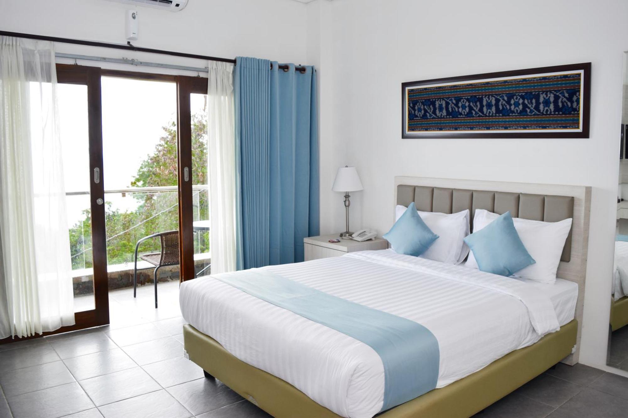 La Cecile Hotel & Cafe Komodo ลาบวนบาโจ ภายนอก รูปภาพ